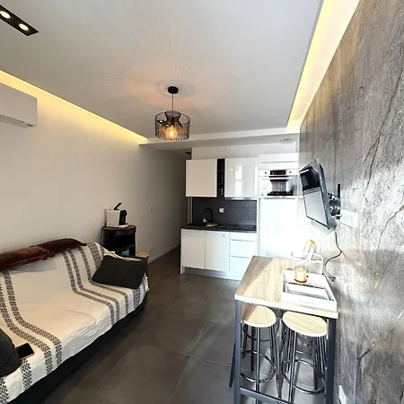 Апартаменты Magnifique Vue - 2 Pieces Climatise Avec Terrasse A Cap Esterel