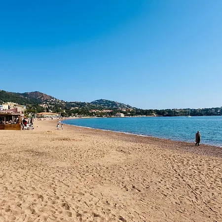 Magnifique Vue - 2 Pieces Climatise Avec Terrasse A Cap Esterel