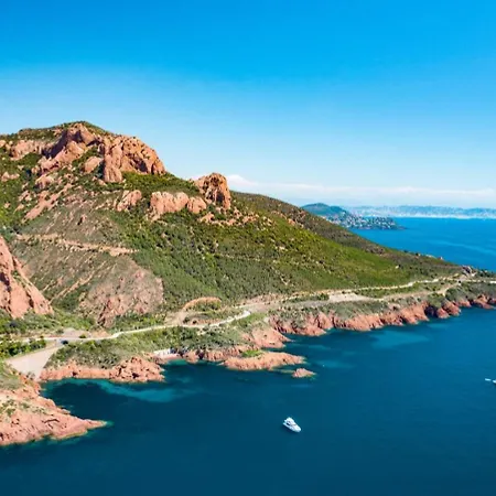 아파트 Magnifique Vue - 2 Pieces Climatise Avec Terrasse A Cap Esterel *