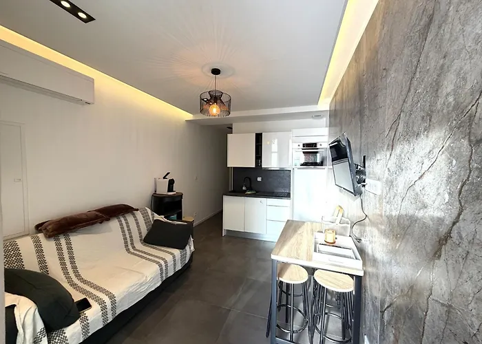 Апартаменты Magnifique Vue - 2 Pieces Climatise Avec Terrasse A Cap Esterel